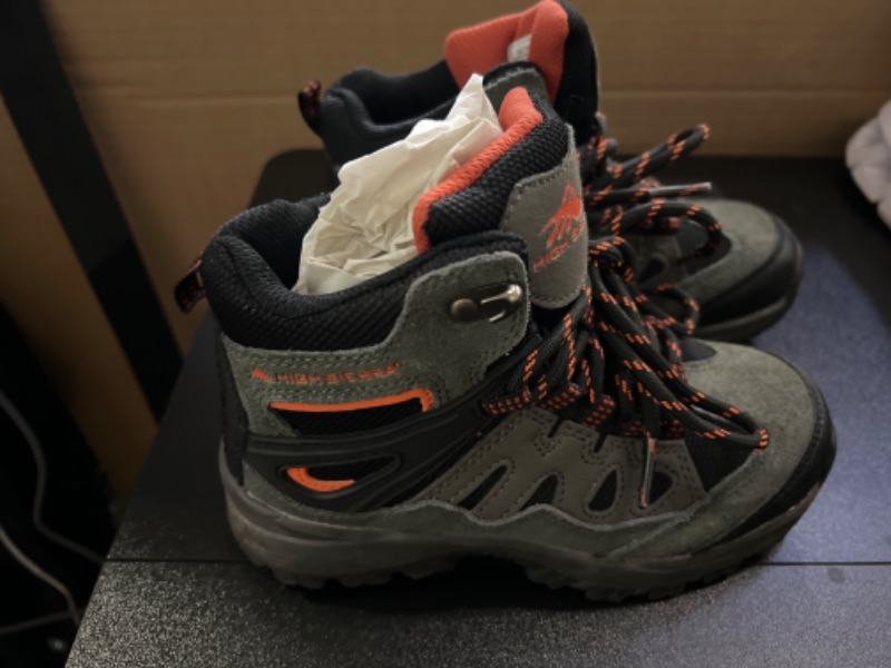 Photo 3 of High Sierra Trooper Boys' Hiking Boots   SIZE 13 