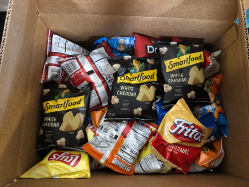 Photo 2 of Frito-Lay Ultimate Classic Snacks Package Variety Pack, 40 Count