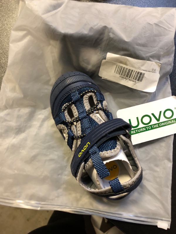 Photo 1 of UOVO Boys Sandals Kids Sandals Hiking Athletic Closed-Toe Beach Summer Sandals for Boys Quick-Drying
 