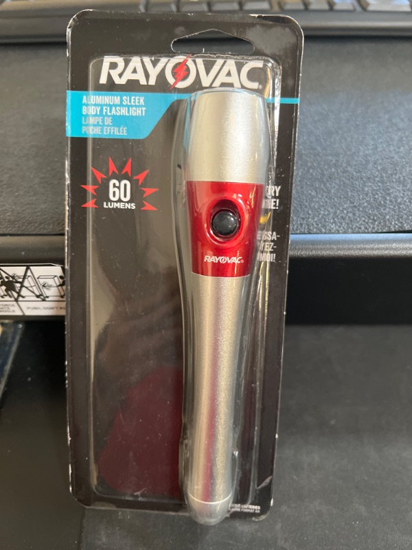 Photo 2 of Rayovac 2AA LED Sleek Body Flashlight