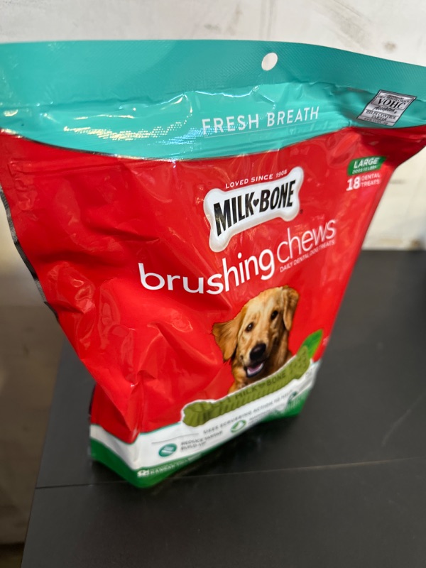 Photo 1 of EXP DATE 11/2024--Milk-Bone Brushing Chews Daily Chicken Dental Dog Treats, Fresh Breath, Large with Peppermint Flavor - 24.2oz/18 bones