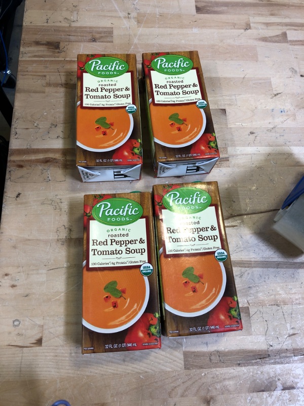 Photo 1 of Pacific Foods Soup, Organic, Roasted Red Pepper & Tomato - 32 fl oz 4 PCK EXP JUNE 04 2024