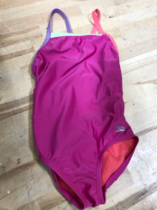 Photo 1 of GIRLS SPEEDO SIZE 10