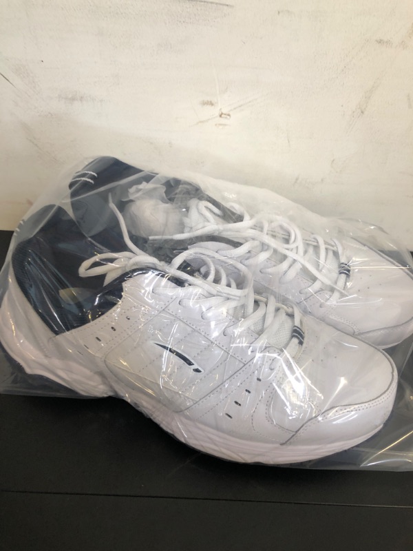 Photo 2 of Size 14--LA Gear Circuit Men's Training Shoes