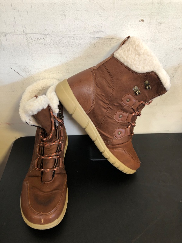 Photo 1 of Size 7---Denali Brown Winter  Boots
