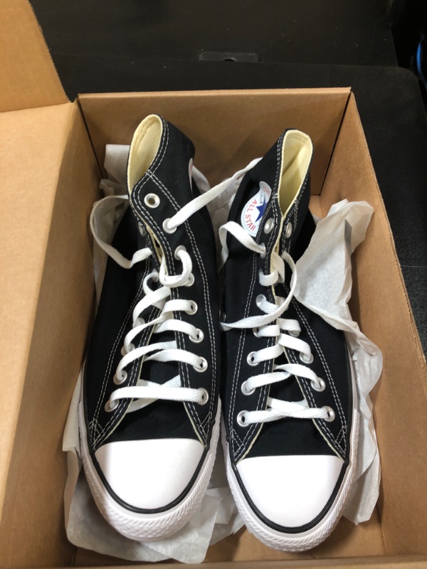 Photo 4 of Converse Chuck Taylor All Star high top shoe
Size 9.5