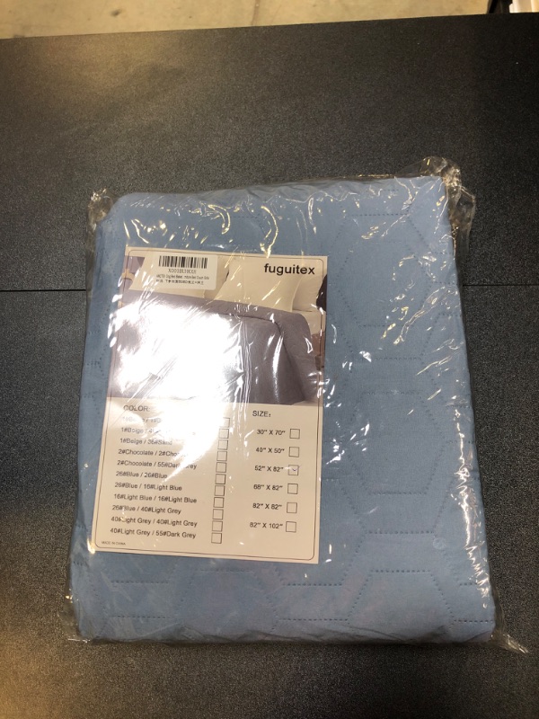 Photo 1 of Ameritex Waterproof Dog Bed Cover Pet Blanket for Furniture Bed Couch Sofa Reversible. 52x82
