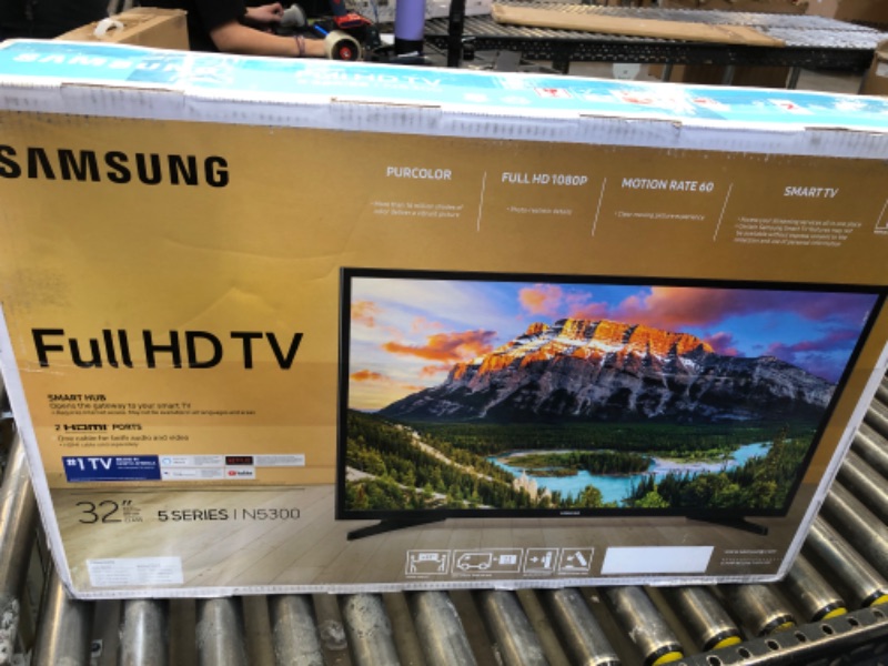 Photo 4 of SAMSUNG 32-inch Class LED Smart FHD TV 1080P (UN32N5300AFXZA, 2018 Model)