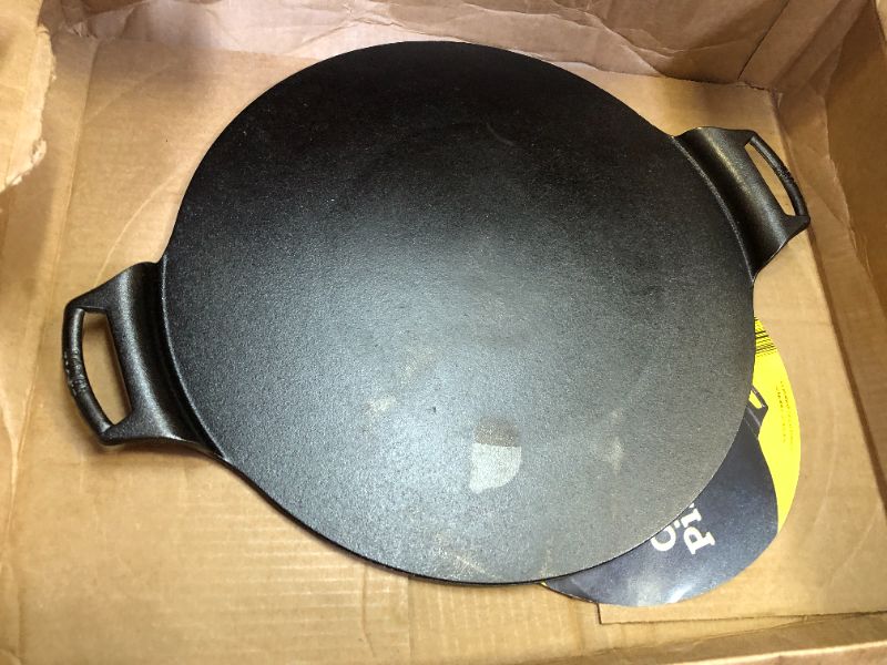 Photo 2 of 15" Cast Iron Pizza Pan