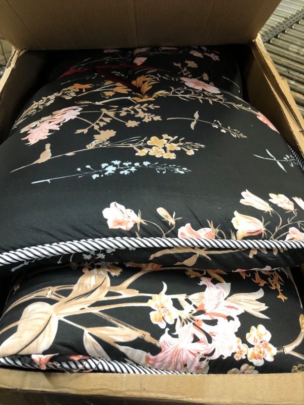 Photo 2 of MAXYOYO Black Floral Japanese Futon Floor Mattress, Bed Mattress Topper Portable Thick Sleeping Pad Floor Bed Roll Up Camping Mattress Folding Couch Bed Mattress Pad for Guest Room King King Black Floral