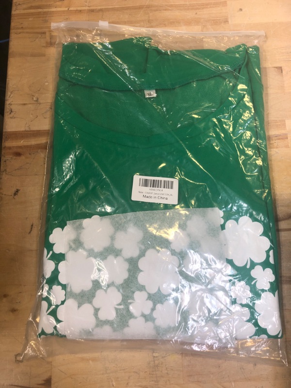 Photo 2 of Women's St. Patrick's Day Sweatshirt Green Long Sleeve shirt Funny Irish Shamrock Clover Shirt X-Large Love