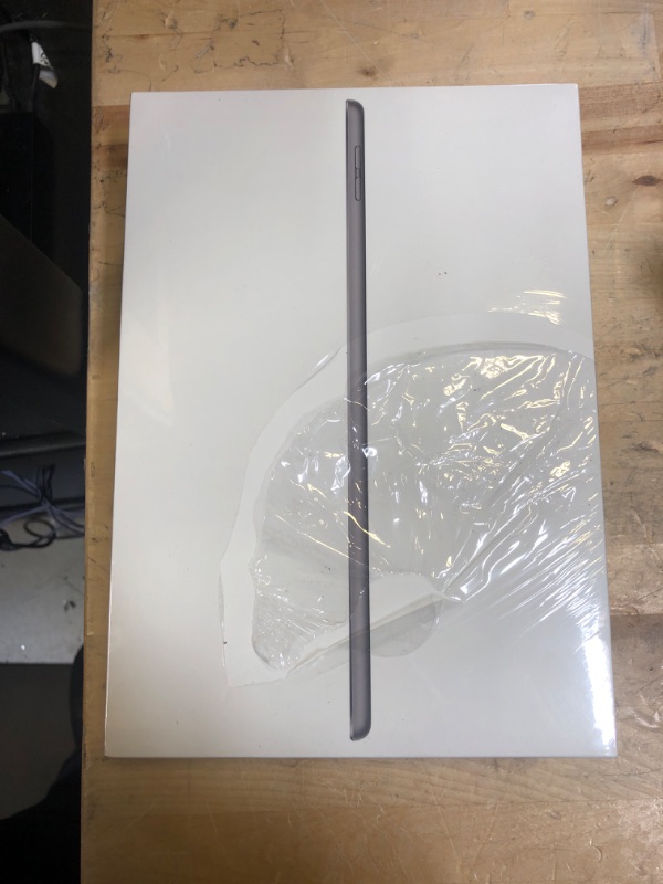 Photo 2 of Apple 2021 10.2-inch iPad (Wi-Fi, 64GB) - Space Gray WiFi 64GB Space Gray