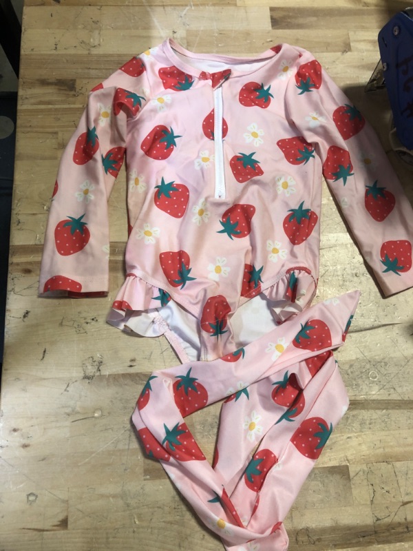 Photo 1 of BABYGIRL JUMPSUIT STRAWBERRIES 4T