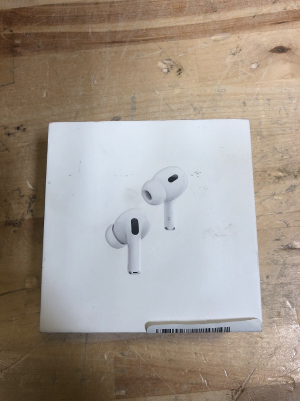 Photo 2 of AirPods Pro (2nd generation)