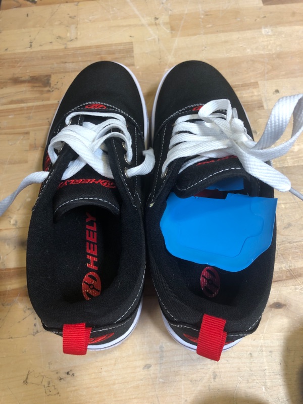 Photo 1 of (WHEELS NOT INCLUDED) HEELYS SIZE 6