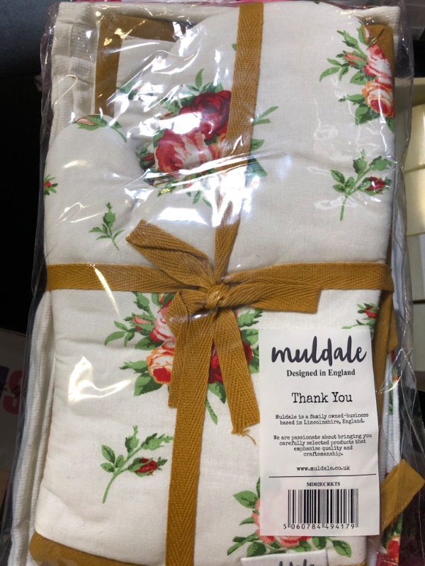Photo 1 of Muldale Floral Oven Mitt and Pot Holders Set - Kitchen Towels and Mittens - 5 Pack - Vintage Kitchen Decor - Kitchen Textile Linen Sets - Soft and Absorbent - Royal Albert Rose Design