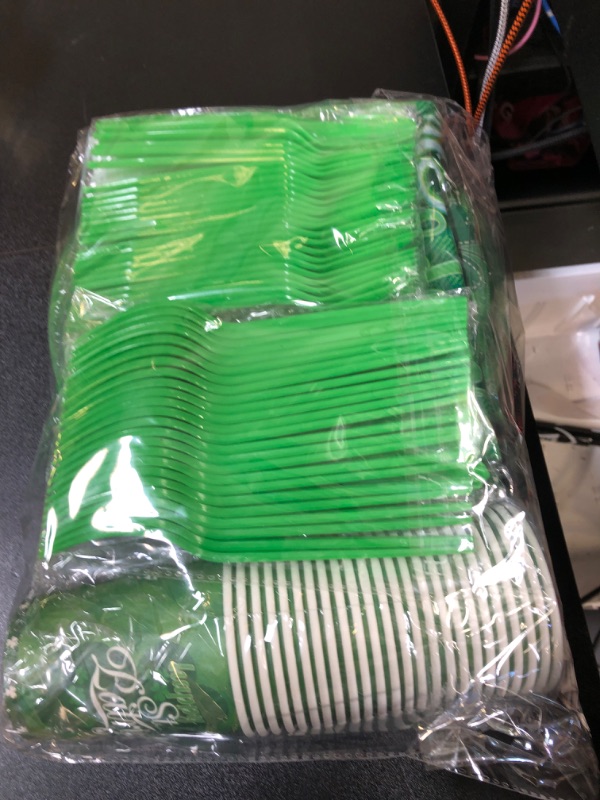 Photo 2 of 169Pcs St Patrick's Day Party Supplies Lucky Plates Napkins Green Irish Shamrock Paper Tableware Set St Patrick's Disposable Dinnerware Cups Forks Knives Spoons For 24 Guests