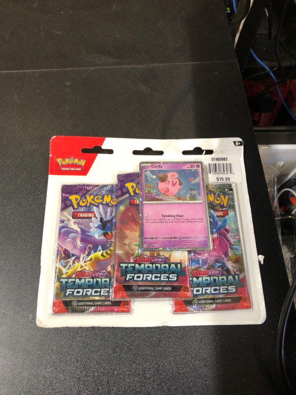 Photo 2 of Pokemon Trading Card Game Scarlet & Violet Temporal Forces Booster Pack Set
