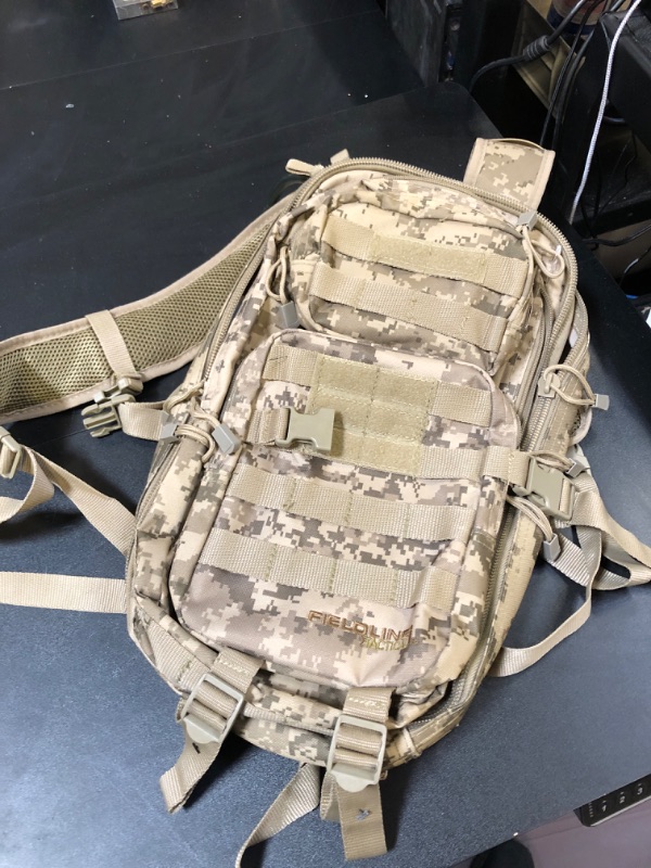Photo 1 of HYDRATION BACKAPACK 
 ARMY GREEN 
