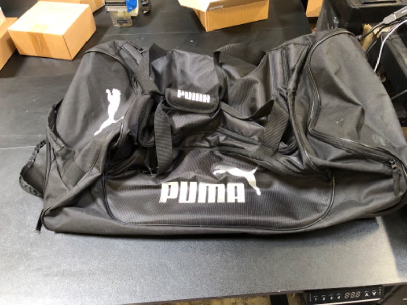 Photo 2 of Puma 28" Wanderer Rolling Duffel Bag
