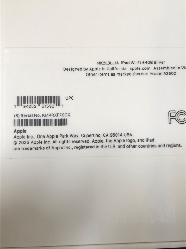 Photo 6 of Apple iPad (9th Generation): with A13 Bionic chip, 10.2-inch Retina Display, 64GB, Wi-Fi, 12MP front/8MP Back Camera, Touch ID, All-Day Battery Life – Silver
(FACTORY SEALED)
