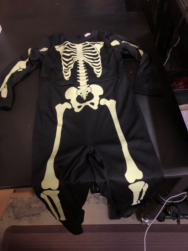 Photo 1 of BOYS COSPLAY COSTUME SKELETON
SIZE 3-4 Y OLD 