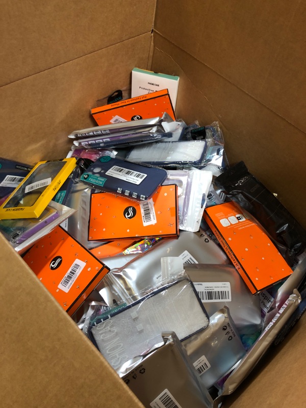 Photo 2 of MISCELLANEOUS PHONE CASES BOX LOT ITEMS (NEW)
(MIXED VARIETY) 