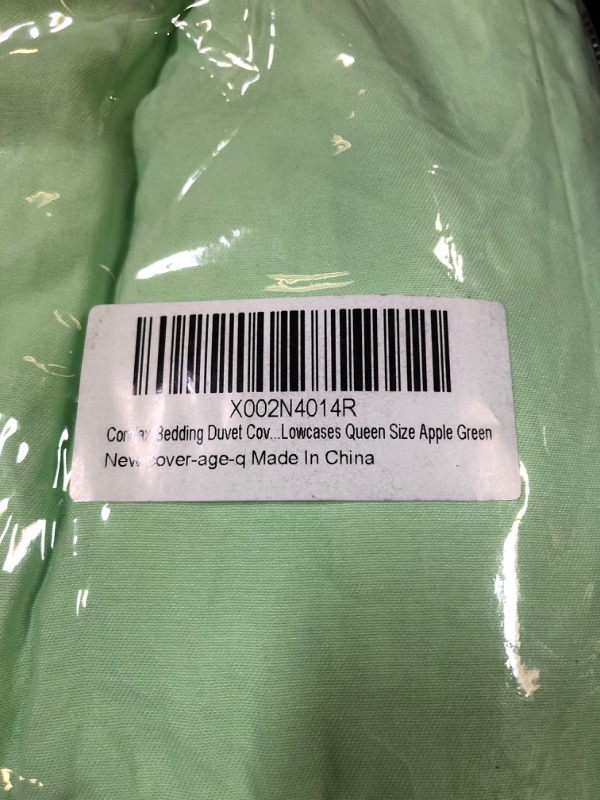 Photo 2 of BEDDING DUVET COVER (GREEN APPLE)
SIZE QUEEN 