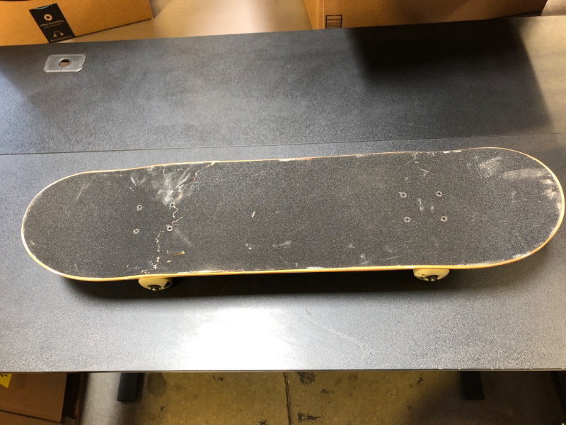 Photo 1 of 31" Skateboard