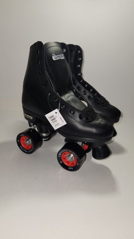 Photo 1 of Chicago Skates Men's Classic Quad Roller Skates Black Classic Rink Skate CR305. size 10
