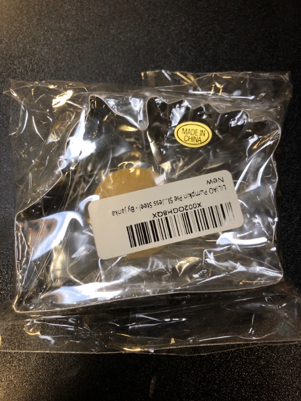 Photo 1 of LILIAO Pumpkin Pie Slice Cookie Cutter - 3.8 x 2.9 inches - Stainless Steel - By Janka
