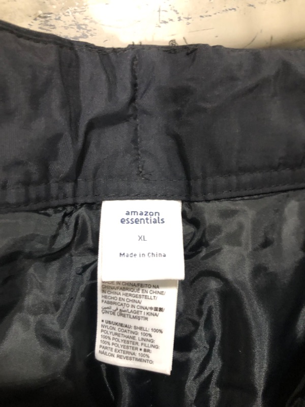 Photo 3 of Amazon Essentials Men's Water-Resistant Insulated Snow Pant X-Large Black