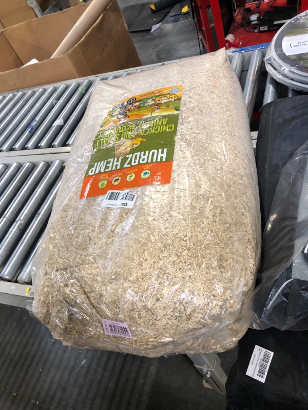 Photo 2 of [33lbs]  Bedding for Chickens - Made from 100% Natural Hemp - Superior Absorption & Odor Control- Eco-Friendly Hemp Bedding for Chickens - Easy Maintenance Hemp Bedding for Small Animals Chicken and Small Animals 33 LBS