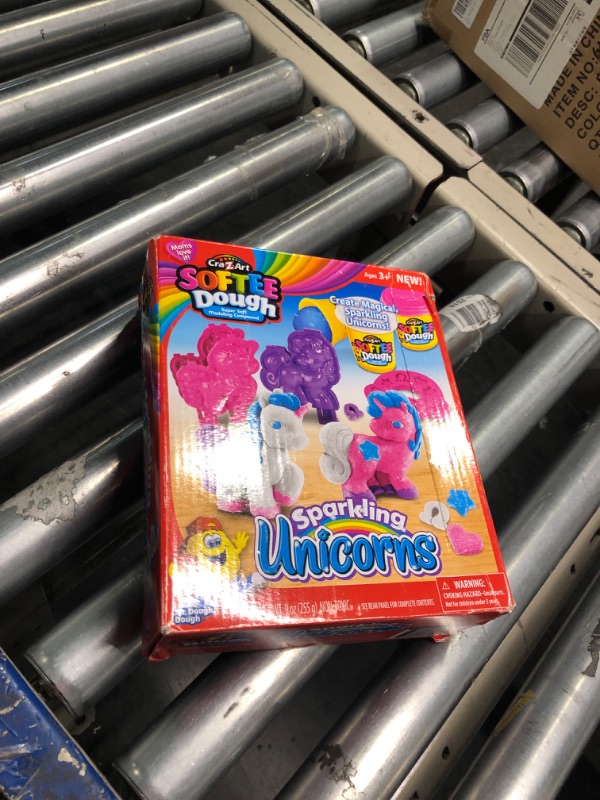 Photo 1 of Cra-Z-Art Softee Dough 3D Sparkling Unicorns 3D Sparkling Unicorn Dough Medium