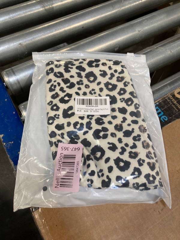 Photo 1 of Makeup Pouch Bag for Women Small Leopard Travel Cosmetic Bag for Purse, Make Up Travelling Toiletry Bag for Women Organizer ****USED*** 