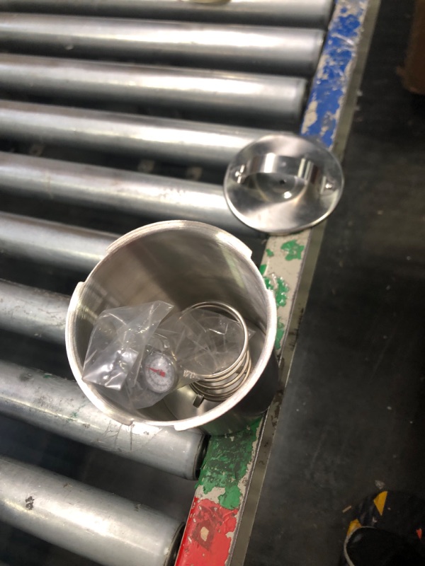 Photo 1 of 1 Piece Meat Press Maker Stainless Steel Ham Press Maker with Thermometer Sandwich Deli Meat Press Bacon Ham Maker for Making Homemade Healthy Deli Seafood Poultry Patty Meat Cooking Tool