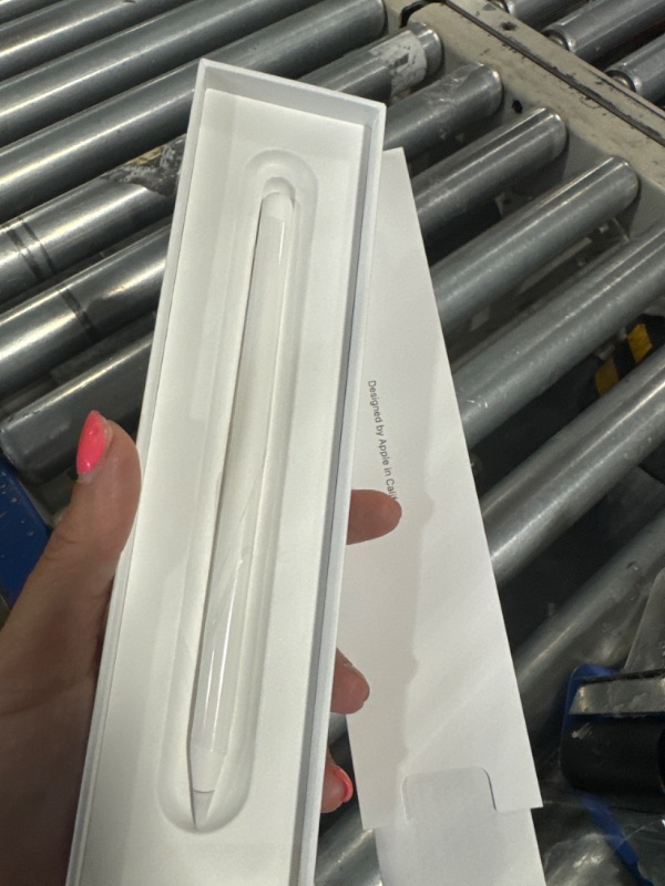 Photo 2 of Apple Pencil (2nd Generation)