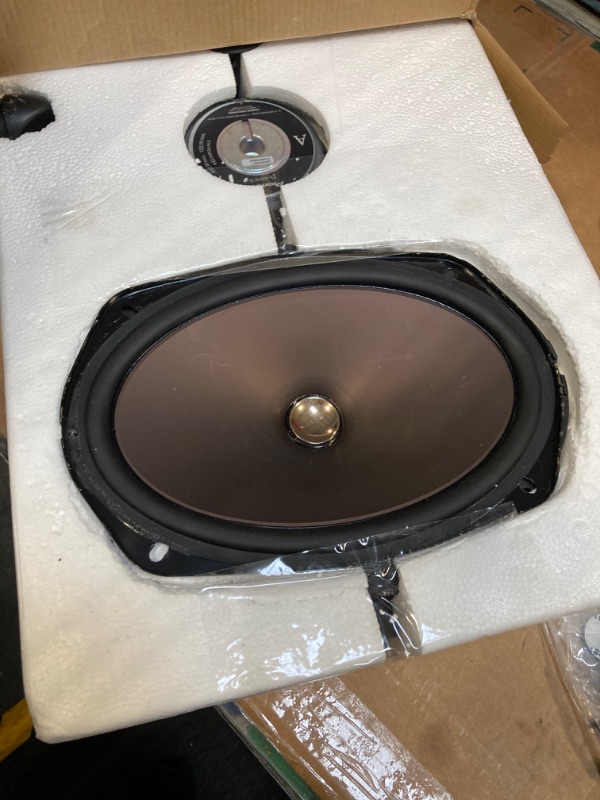 Photo 2 of *** FOR PARTS ONLY ** NO RETUNRS***
6" x 9" 2-way Car Speakers Aramid Fiber-reinforced IMPP cone (Pair)