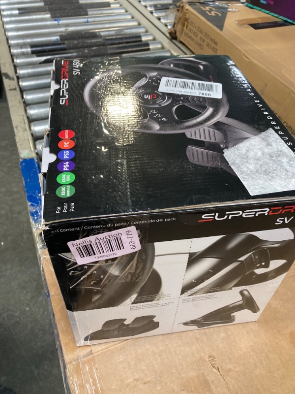 Photo 3 of Superdrive SV450 racing steering wheel with Pedals and Shifters Xbox Serie X / S, Switch, PS4, Xbox One, PS3, PC (programmable for all games)