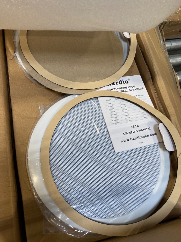 Photo 1 of Herdio 6.5'' 640Watts 2-Way Bluetooth Ceiling Speakers Package Perfect for Home Theater System, Living Room,Office,Flush Mount(4 Speakers)