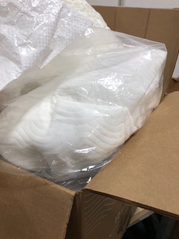 Photo 1 of  3-Inch Mattress Topper, Medium Firm, Size Unknown, White 3 Inch Queen