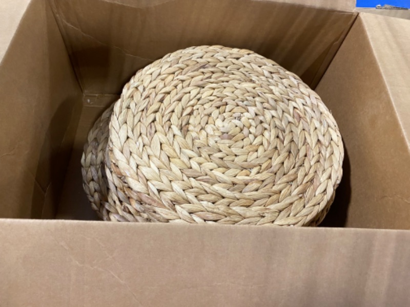 Photo 1 of 12 Packs 14Inch Woven Placemats, 30cm Round Natural Rattan Tablemats, Water Hyacinth Rattan Chargers for Dining Table, Brown1
