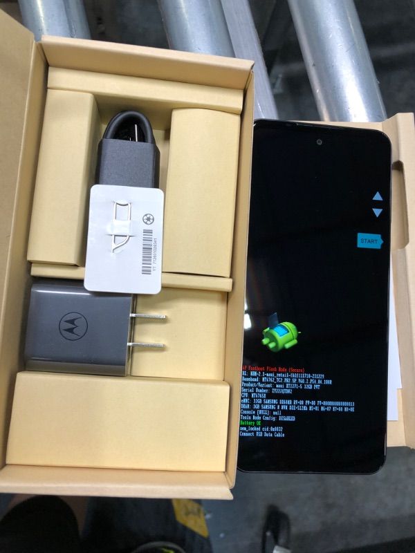 Photo 3 of ****USED*** Moto G Play 2023 3-Day Battery Unlocked Made for US 3/32GB 16MP Camera Navy Blue Navy Blue Unlocked Smartphone *** Brand New, open for inspection***