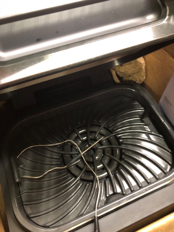 Photo 3 of ****USED*** PARTS ONLY***SOLD AS IS NO RETURNS***ALL SALES ARE FINAL*** Ninja FG551 Foodi Smart XL 6-in-1 Indoor Grill with Air Fry, Roast, Bake, Broil & Dehydrate, Smart Thermometer, Black/Silver
