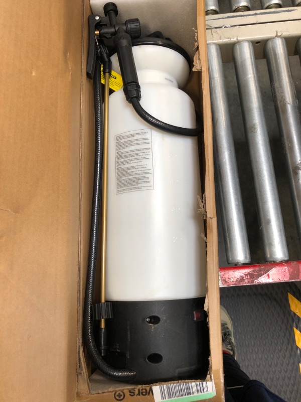 Photo 4 of ****USED FOR PARTS ONLY***SOLD AS IS ***ALL SALES ARE FINAL***NO RETURNS****** Sprayers Plus YT25E Battery Sprayer - 12V Lithium-ion with Viton Seals & O-Ring, Brass Wand & Nozzle & Shoulder Strap, 2 Gallon