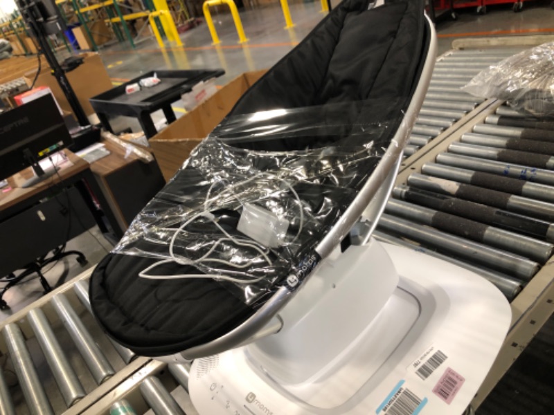 Photo 2 of ****MISSING PIECES**** 4moms MamaRoo Multi-Motion Baby Swing, Bluetooth Enabled with 5 Unique Motions, Black
