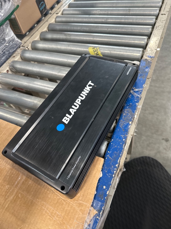 Photo 3 of ****USED**FOR PARTS ONLY***SOLD AS IS ***ALL SALES ARE FINAL**NO RETURNS*** ** BLAUPUNKT 1600W 4-Channel, Full-Range Amplifier AMP1604, Black
