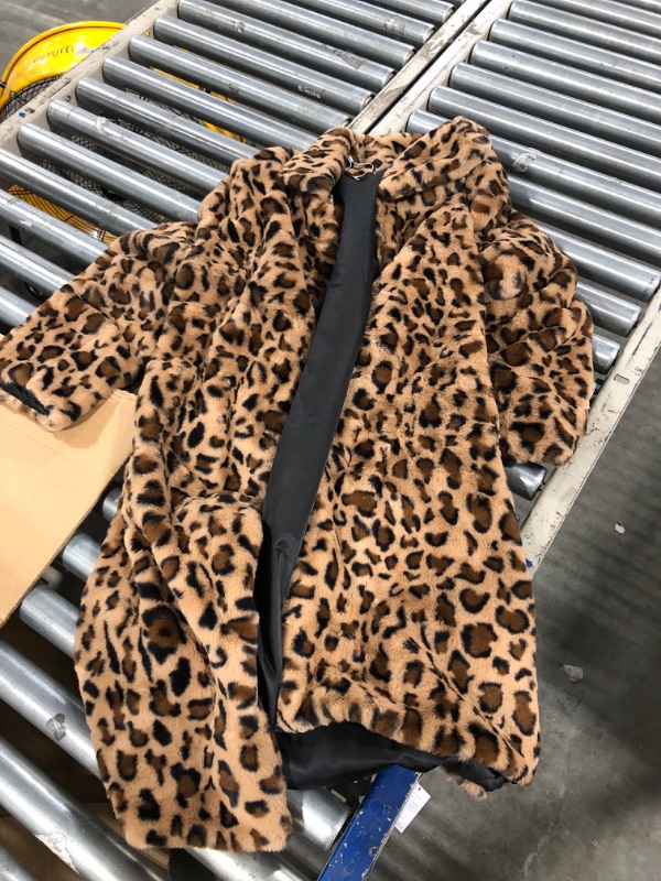 Photo 2 of Long leopard suit collar faux fur coat women's casual coat autumn and winter new. Large Leopard Print