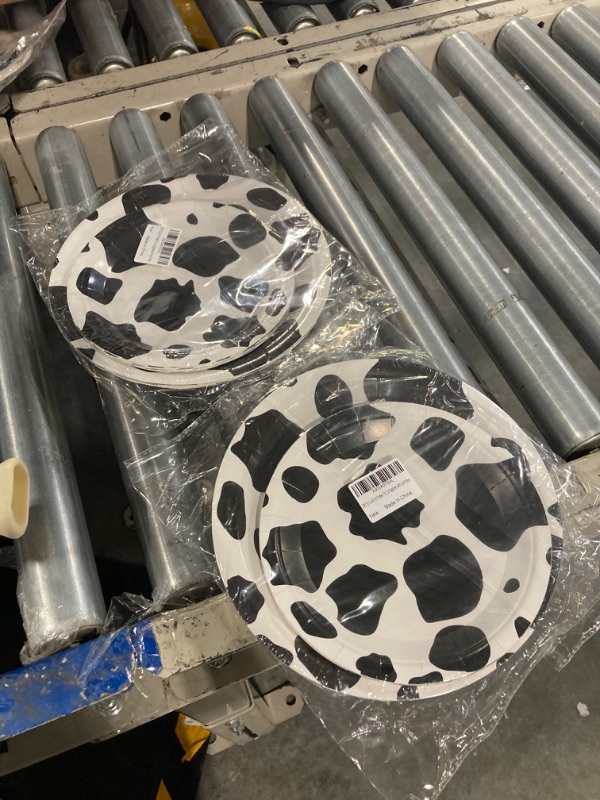 Photo 2 of BELMAKS 20PCS Cow Print Plates 7 Inch and 9 inch Cow Print Party Supplies for Cow Party Cow Print Baby Shower Cow Birthday Decorations Disposable Cow Party Supplies with Cow Plates PACK OF 2