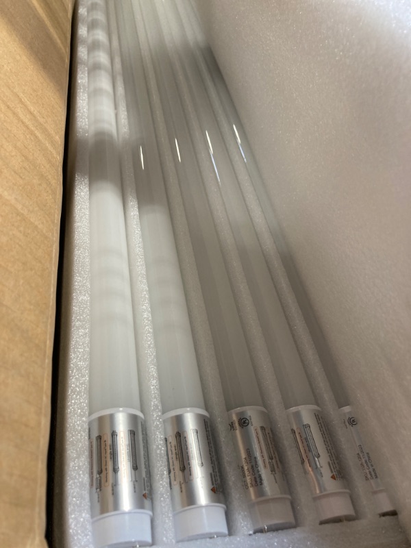 Photo 4 of ***DAMAGE BOX - item inside is new*** 
20 Pack 4FT LED T8 Hybrid Type A+B Light Tube